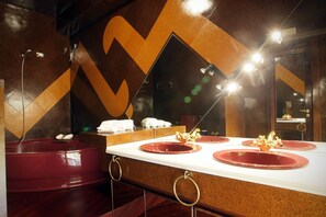 Elite-Zimmer (Rebecca) | Badezimmer