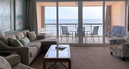 Beach Front with Amazing Views from Oceanside & Bayside