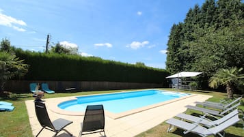 Sæsonbestemt udendørs pool