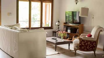 Villa, 4 Bedrooms, Private Pool | Living room | Smart TV