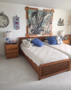 Wifi gratis y ropa de cama 