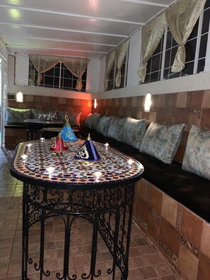 Breakfast, lunch, dinner served; local cuisine 