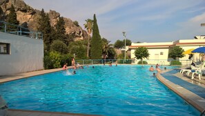 Outdoor pool, pool umbrellas