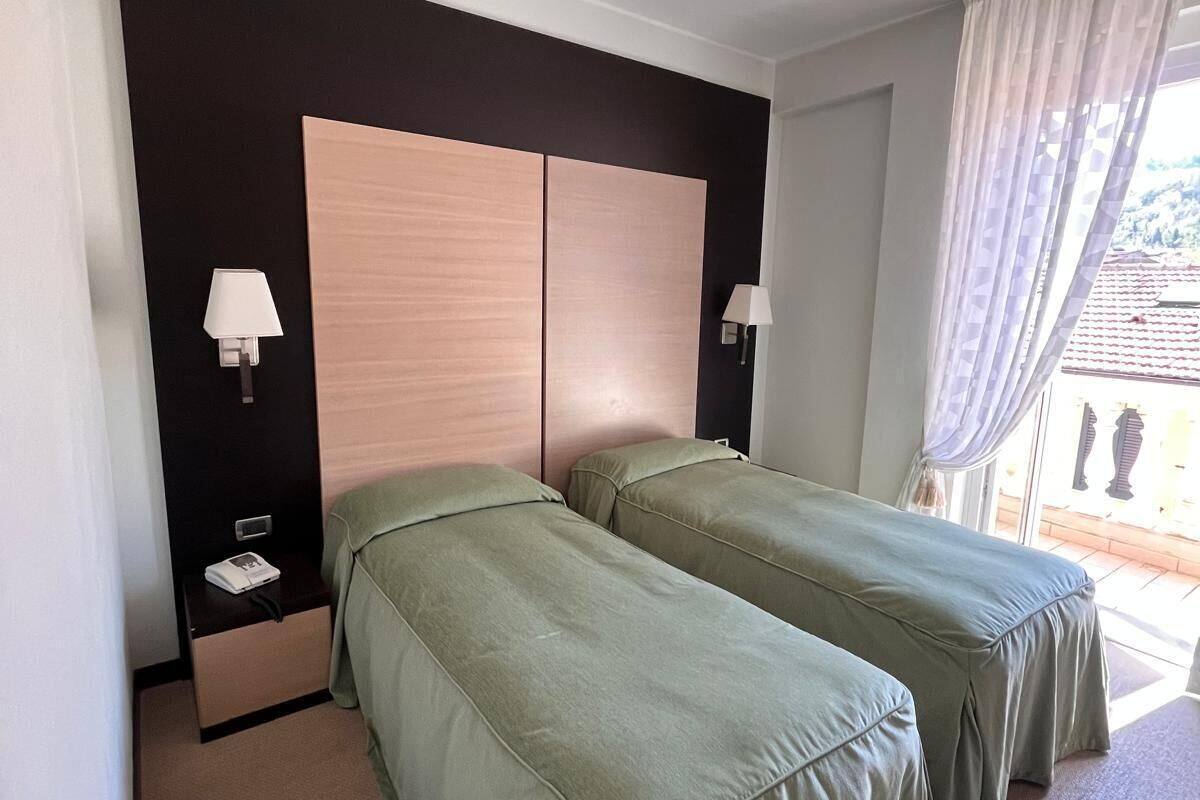twin room | minibar, free wifi, bed sheets