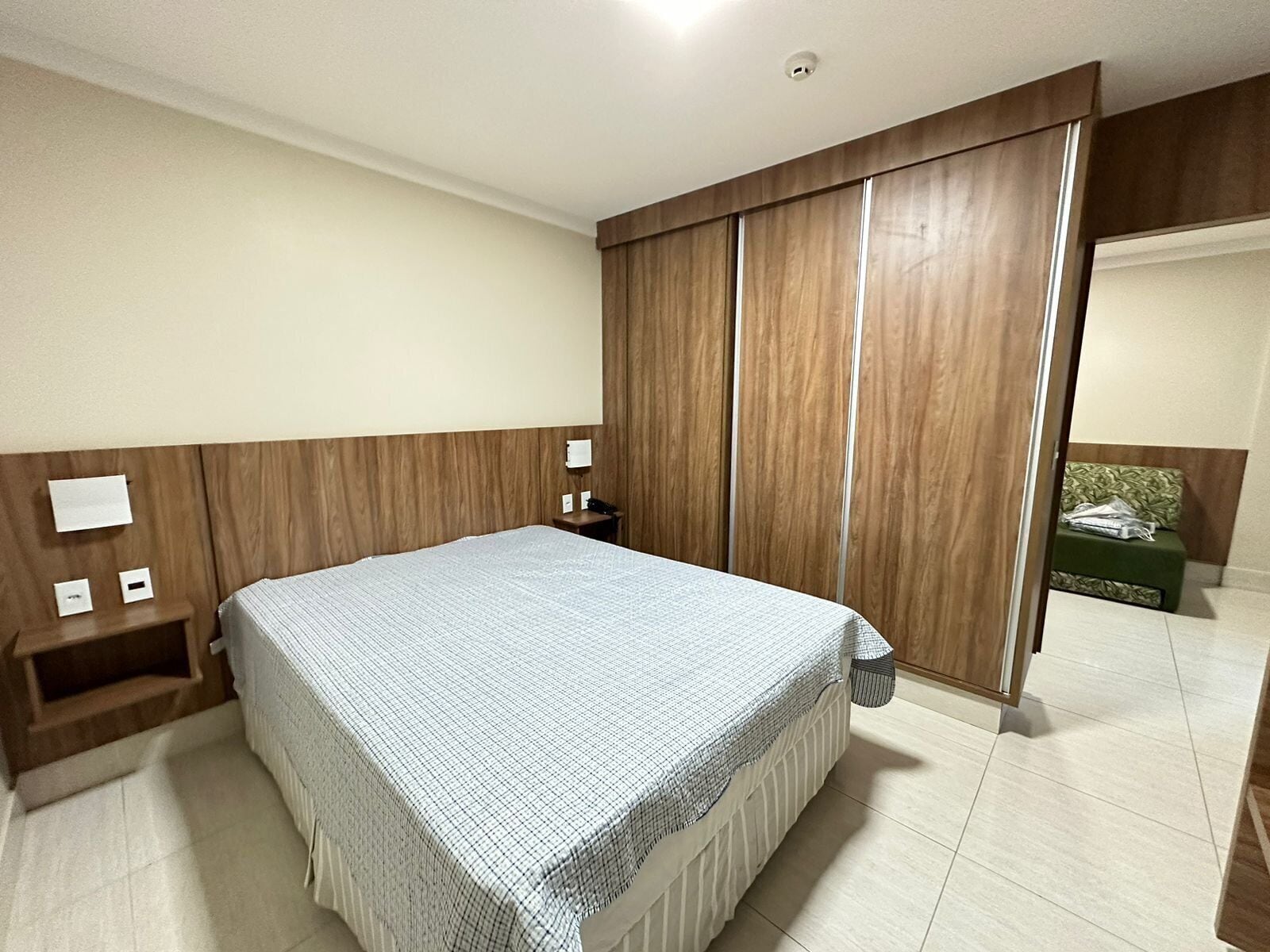 Apartamento | Cofres nos quartos, Wi-Fi de cortesia