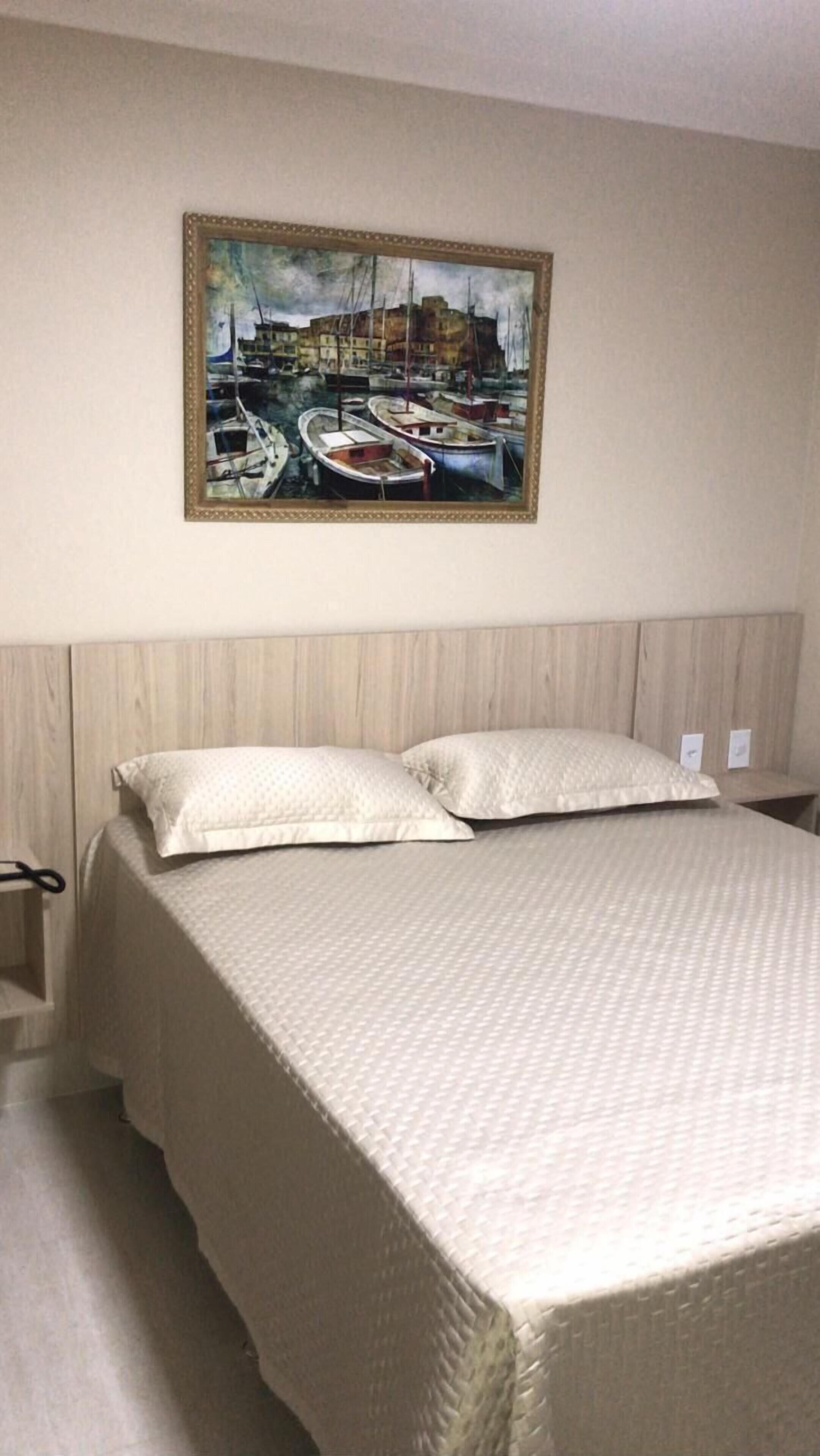 In-room safe, free WiFi