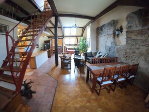 Design Apartment | Living area | TV - Downtown Apartment Bratislava (Bratislava)