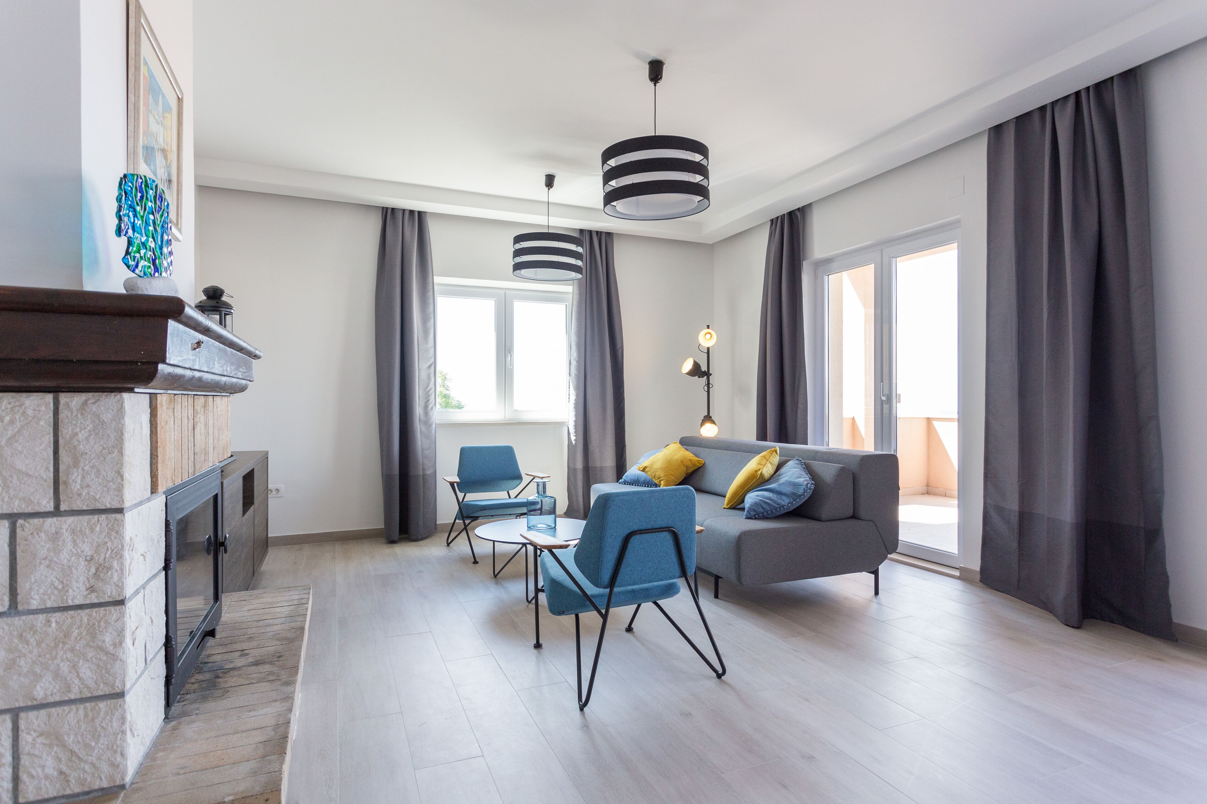 Comfort appartement, uitzicht op zee | Woonruimte | Flatscreentelevisie