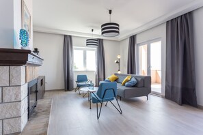 舒適公寓, 海景 | 起居區 | 平面電視