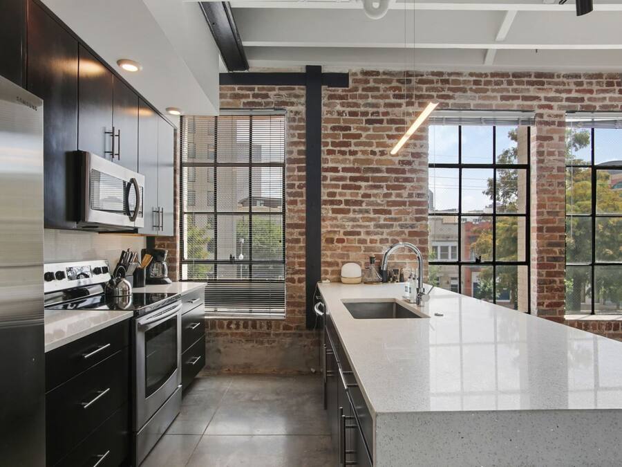 豪華複式房屋 | 私人廚房 | 大型冰箱、微波爐、爐台、洗碗機