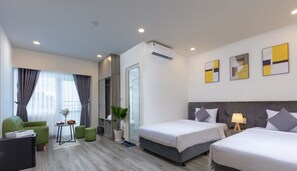 Minibar, in-room safe, desk, free WiFi