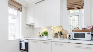 Private kitchen - Gorgeous & stylish studio in Marylebone (London)