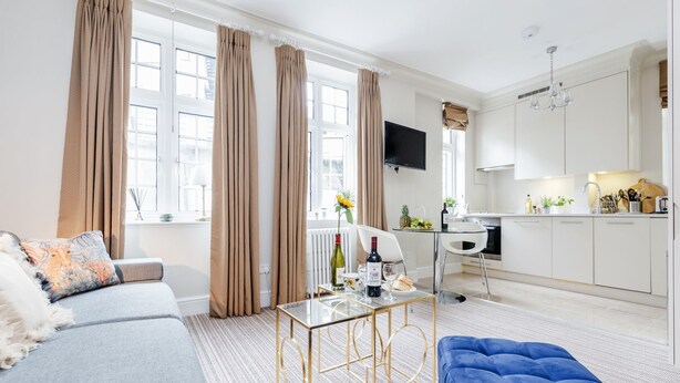 Living area - Gorgeous & stylish studio in Marylebone (London)