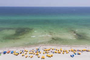 On the beach - HOT TUB-GRILLS-POOLSIDE DRINKS-SLEEPS 8-3 UNITS SIDE BY SIDE 1904,1905,1906 (Panama City Beach)