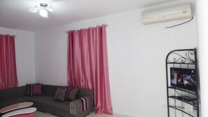 Interior entrance - Dar Bolbol (Djerba Ajim)
