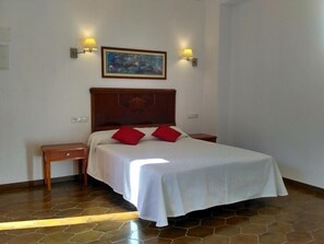 Classic-Doppelzimmer | Individuell dekoriert, individuell eingerichtet, Verdunkelungsvorhänge