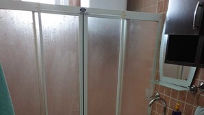 Apartamento, 3 habitaciones | Baño