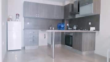 Appartamento Comfort, 1 camera da letto | Cucina privata | Frigorifero con congelatore, forno, piano cottura, macchina per tè/caffè