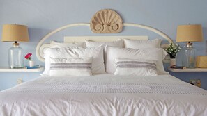 3 bedrooms, in-room safe, desk, iron/ironing board