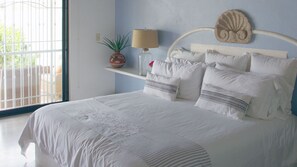 3 Schlafzimmer, Zimmersafe, Schreibtisch, Bügeleisen/Bügelbrett