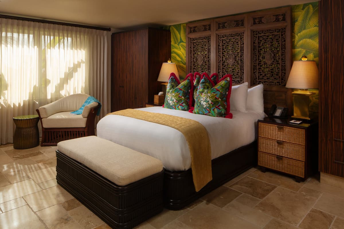 Svit Standard - 1 kingsize-säng - utsikt mot trädgården | 1 sovrum, sängtillbehör av högsta kvalitet, duntäcken och bäddmadrasser