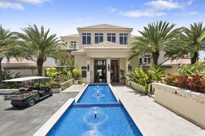 บริเวณภายนอก