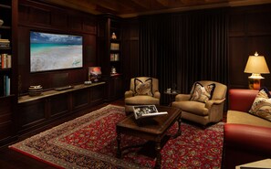 ห้องลักซ์ชัวรี่สวีท | 1 ห้องนอน, เครื่องนอนระดับพรีเมียม, ผ้านวมขนเป็ด