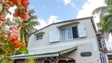 Bagian depan properti