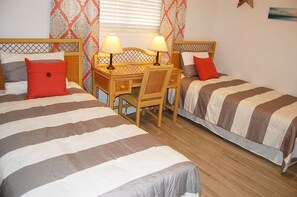 Condo, 2 Bedrooms, Kitchen