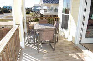 Condo, 3 Bedrooms, Kitchen | Balcony