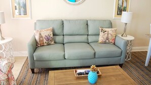 TV - Beach Life 1A Three Bedroom Condo (Gulf Shores)