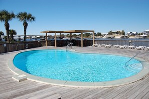 Utomhuspool