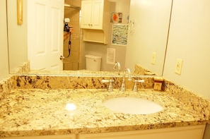 Bathroom - Lei Lani Village Unit 112 (Orange Beach)