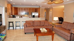 Apartment, 3 Schlafzimmer, Küche | Wohnzimmer