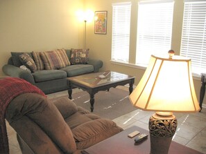 Condo, 2 Bedrooms, Kitchen | Living room | TV - Colony Club M6 - Two Bedroom Condo (Gulf Shores)