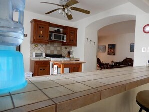Stovetop, toaster, blender, mixer - Castillo Nicte Villa (Progreso)