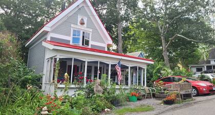 Waterview Cottage in historic Bayside on Penobscot Bay