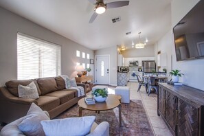 Smart TV, video games