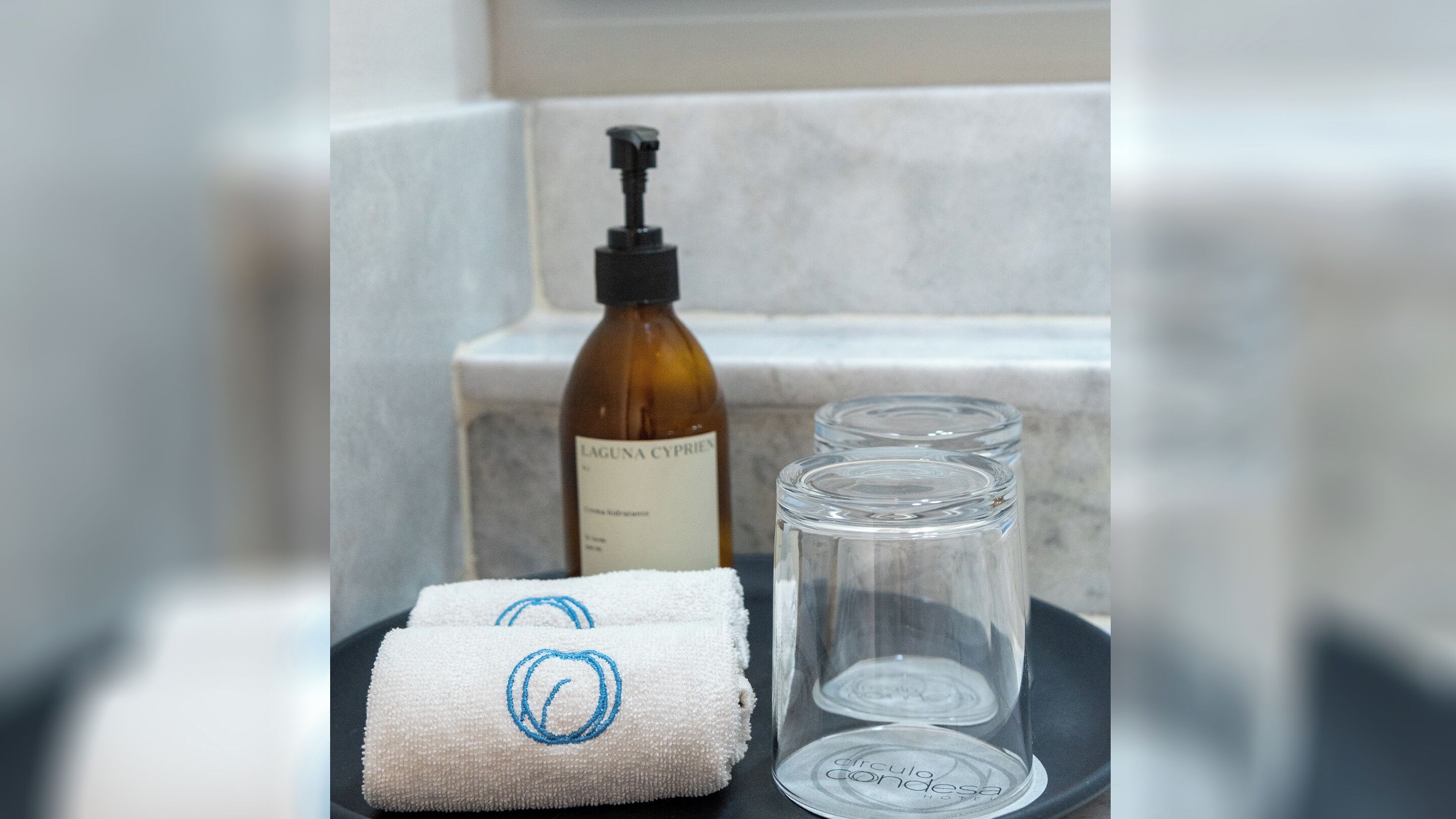 standard room | bathroom | separate bathtub and shower, jetted bath, rainfall showerhead