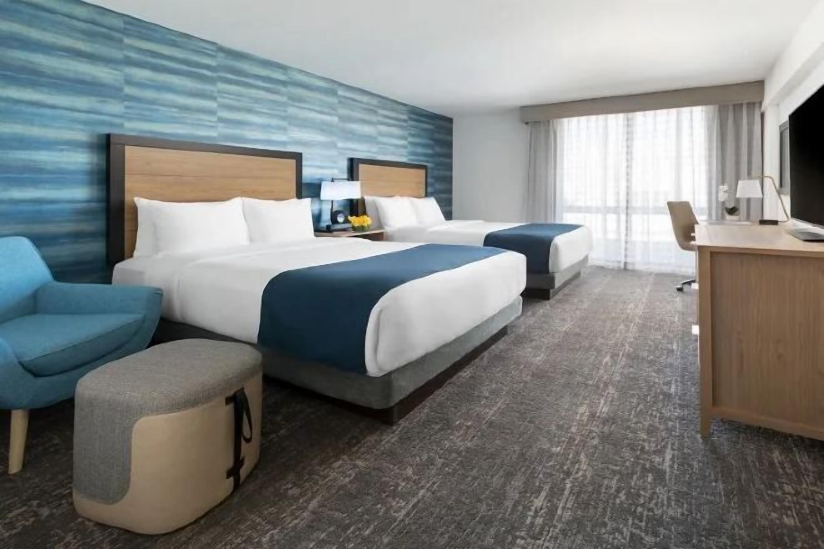 Egyptian cotton sheets, premium bedding, down comforters, pillowtop beds