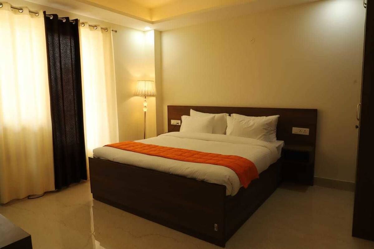 Executive Suite | Living room