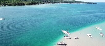 Nouvelle location! Venez profiter du magnifique lac aux flambeaux!