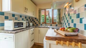 Micro-ondes, lave-vaisselle