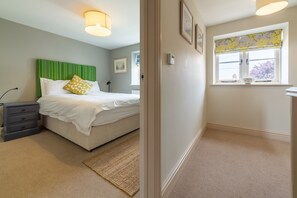 4 Schlafzimmer, Bügeleisen/Bügelbrett, Internetzugang, Bettwäsche