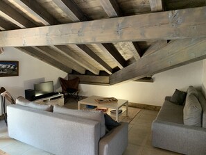 Fernseher, DVD-Player