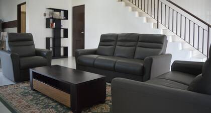 Qairina Homestay Sepang