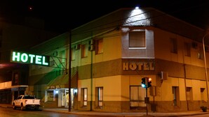 Front of property - Hotel Ro Che Hil Tandil (Tandil)
