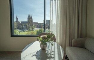 Premium-Studio, 1 King-Bett (Cathedral) | Ausblick vom Zimmer