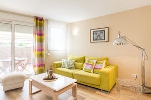 TV - Cozy Loft Near The Beach Offer (Torremolinos)