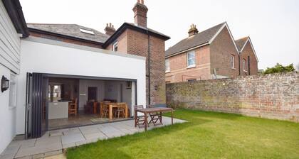 Devonia House, Southbourne Group Accommodation